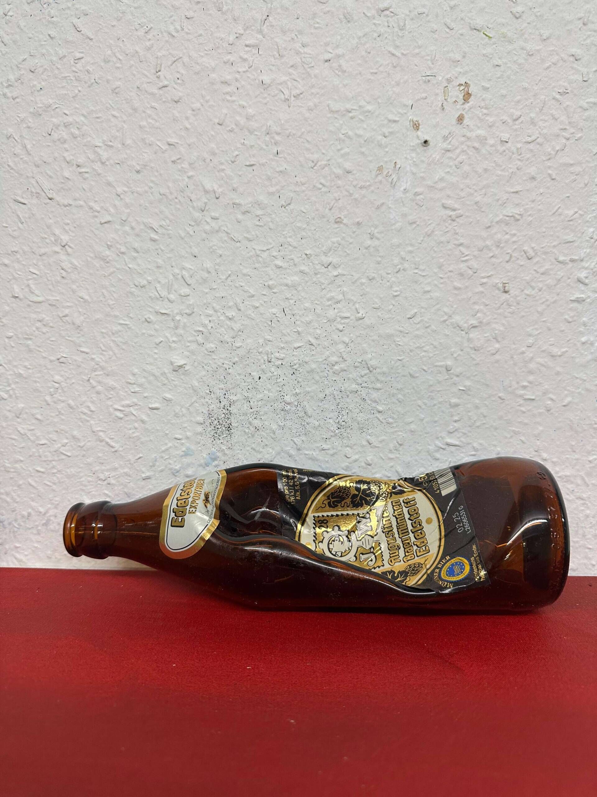 Betrunkenen Flaschen - Toninho Dingl Betrunkenen Flaschen - Toninho Dingl 6