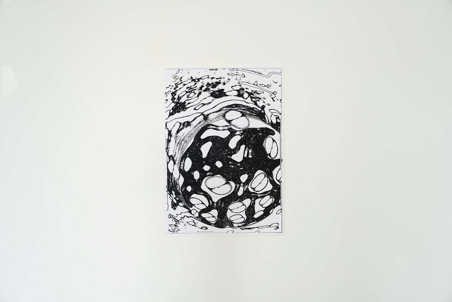 Chasing a Rotten Apple (Black) - Mahmoud Ismail 3