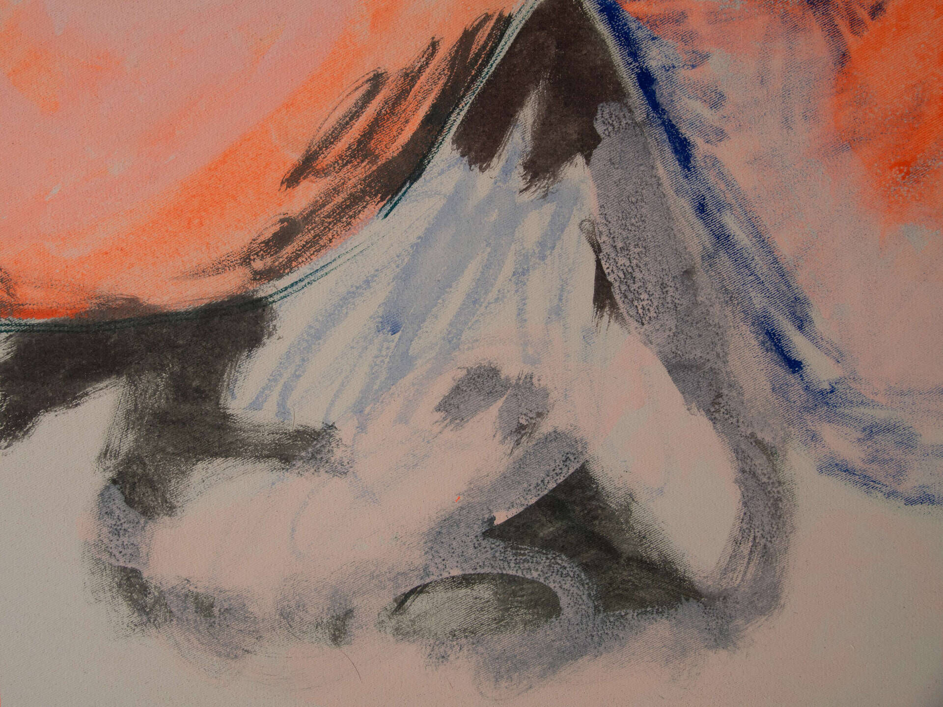 Holding - Charlotte Genser 4