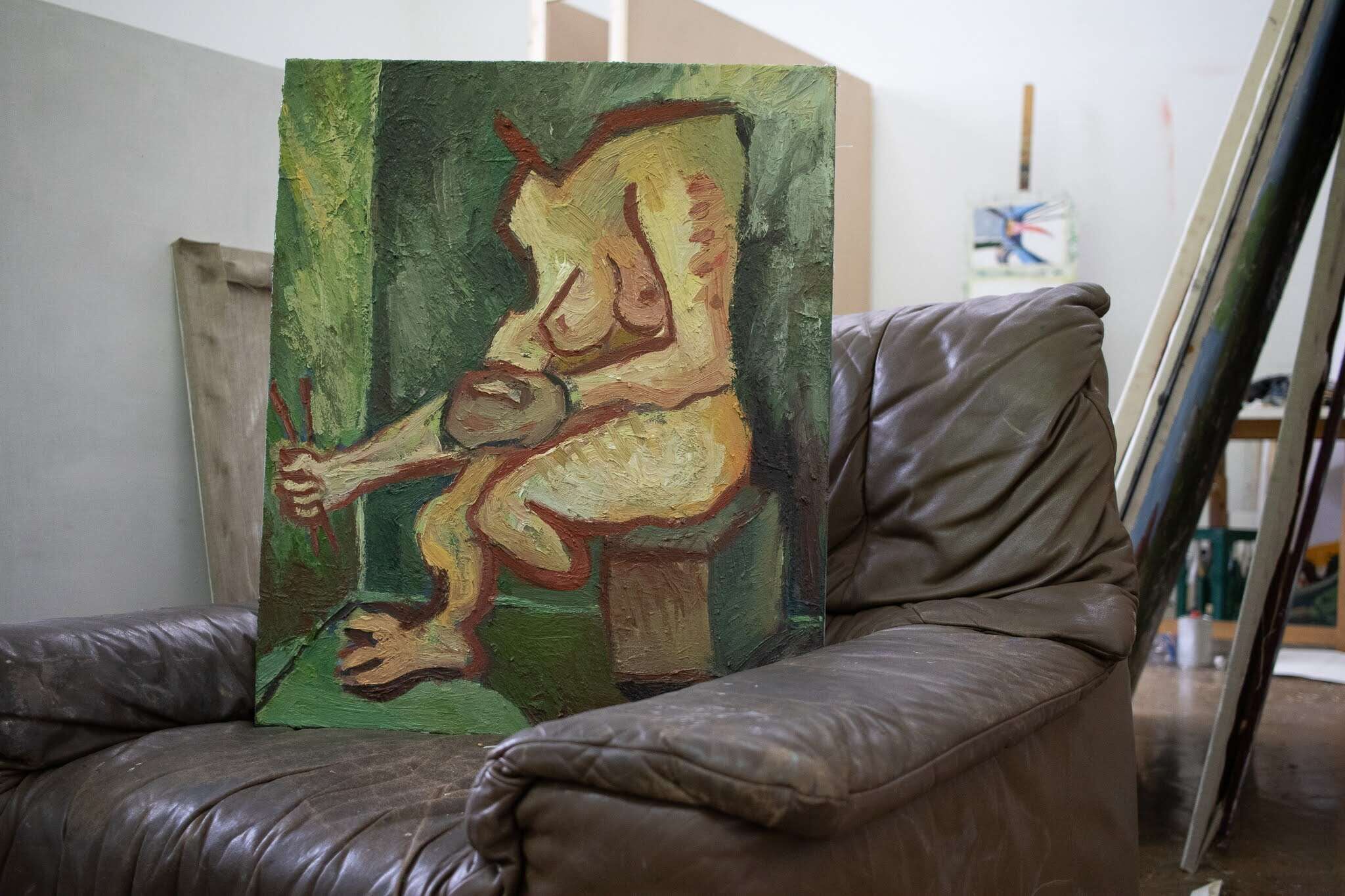 Sitzende Malerin - Quang Minh Tran 4