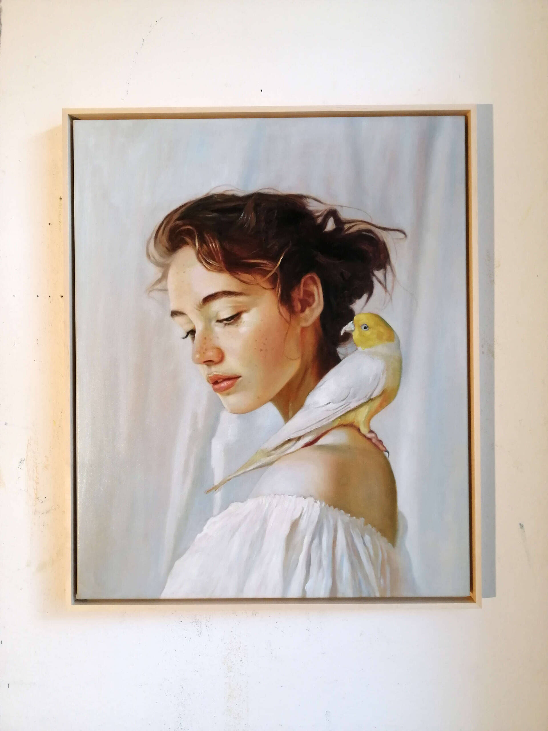 Frau mit Vogel - Christian Herzig 2