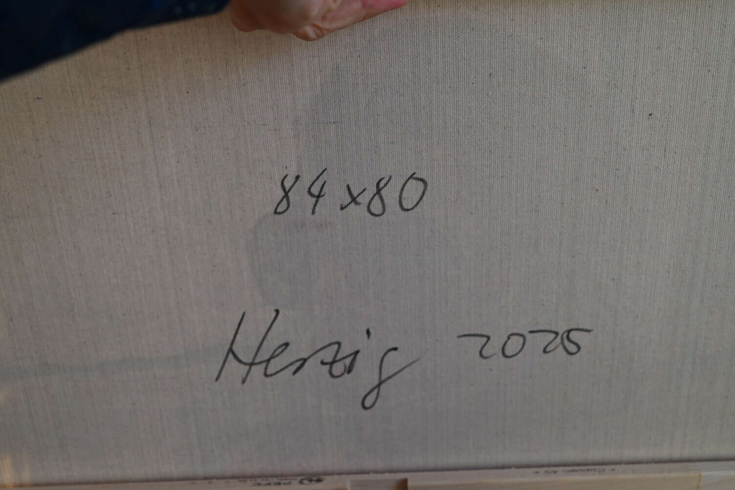 Frau mit Sonnenbrille - Christian Herzig 3