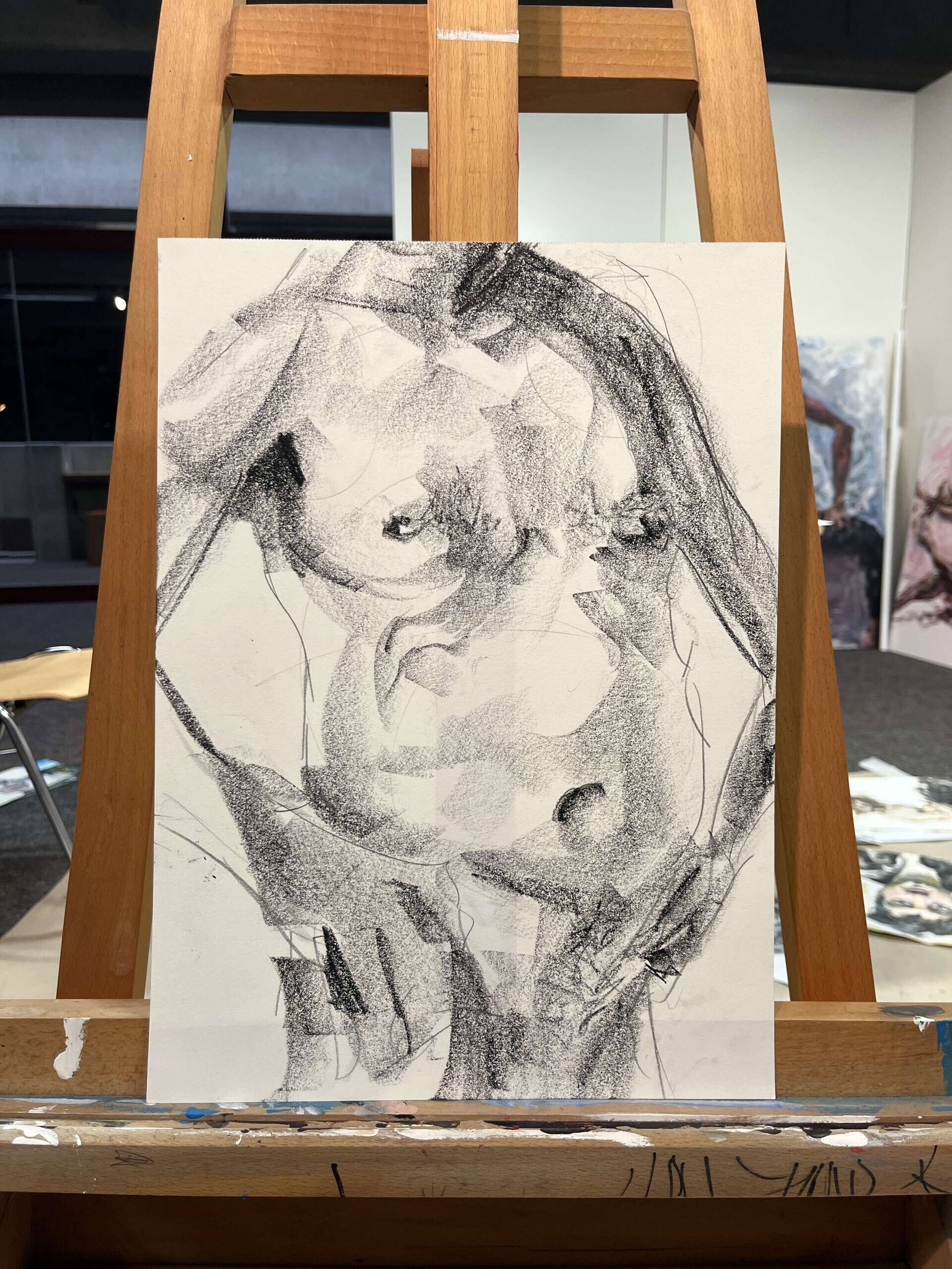 Männerakt mit Händen an der Hüfte - Leon Tho Barwig 2