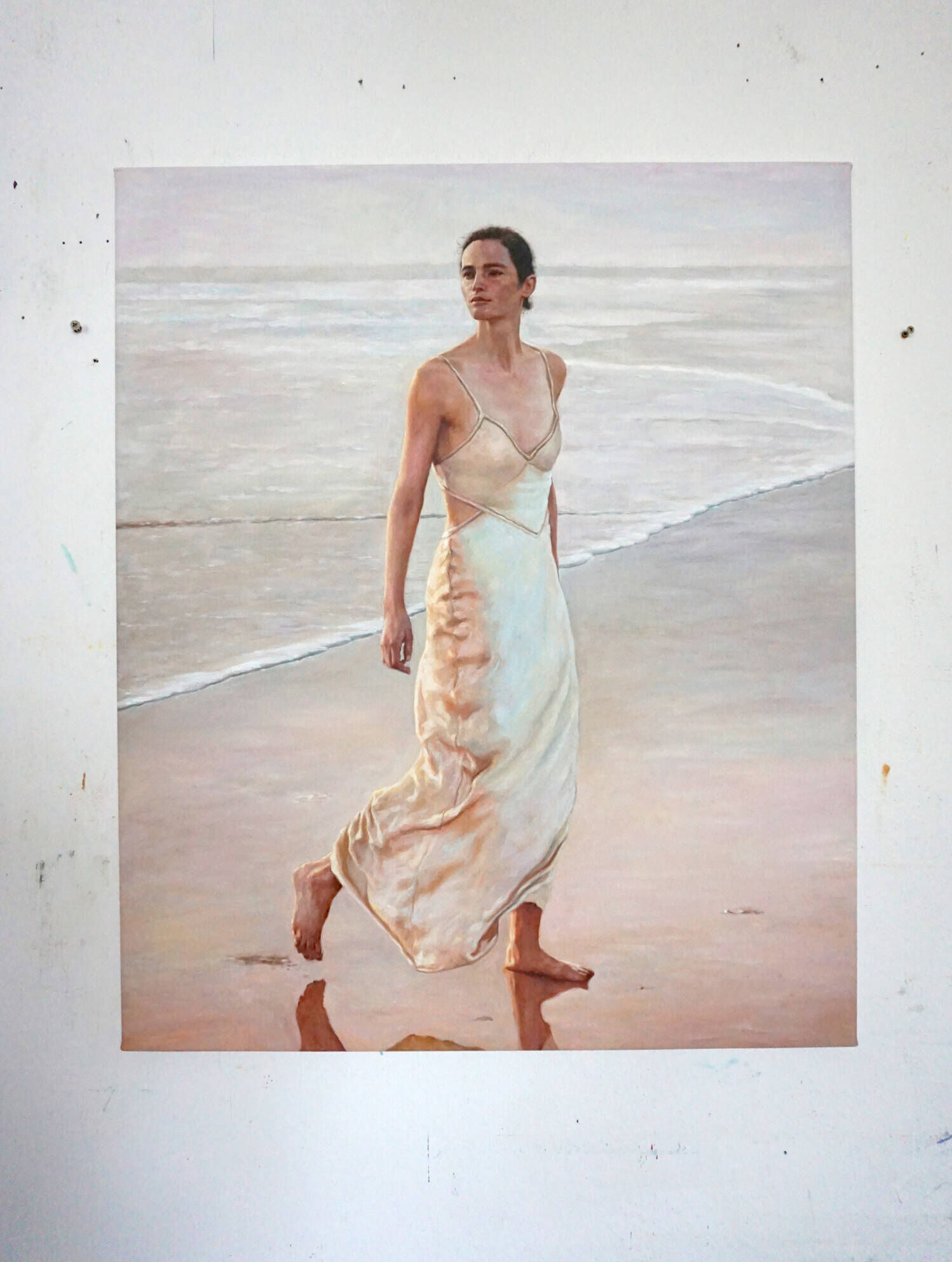  Frau in weißem Kleid am Strand - Christian Herzig 1