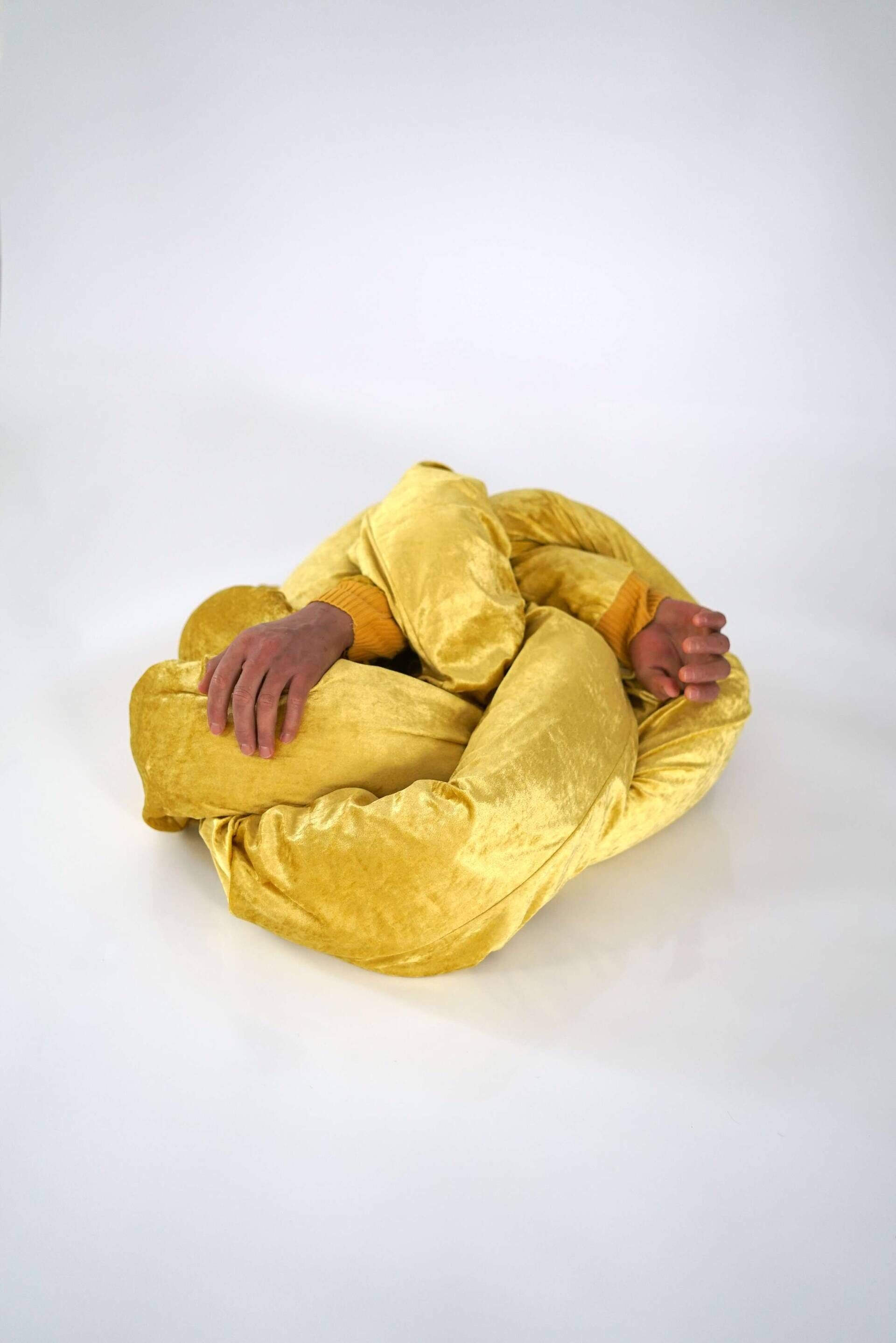 Golden Hands - Azim F. Becker 2