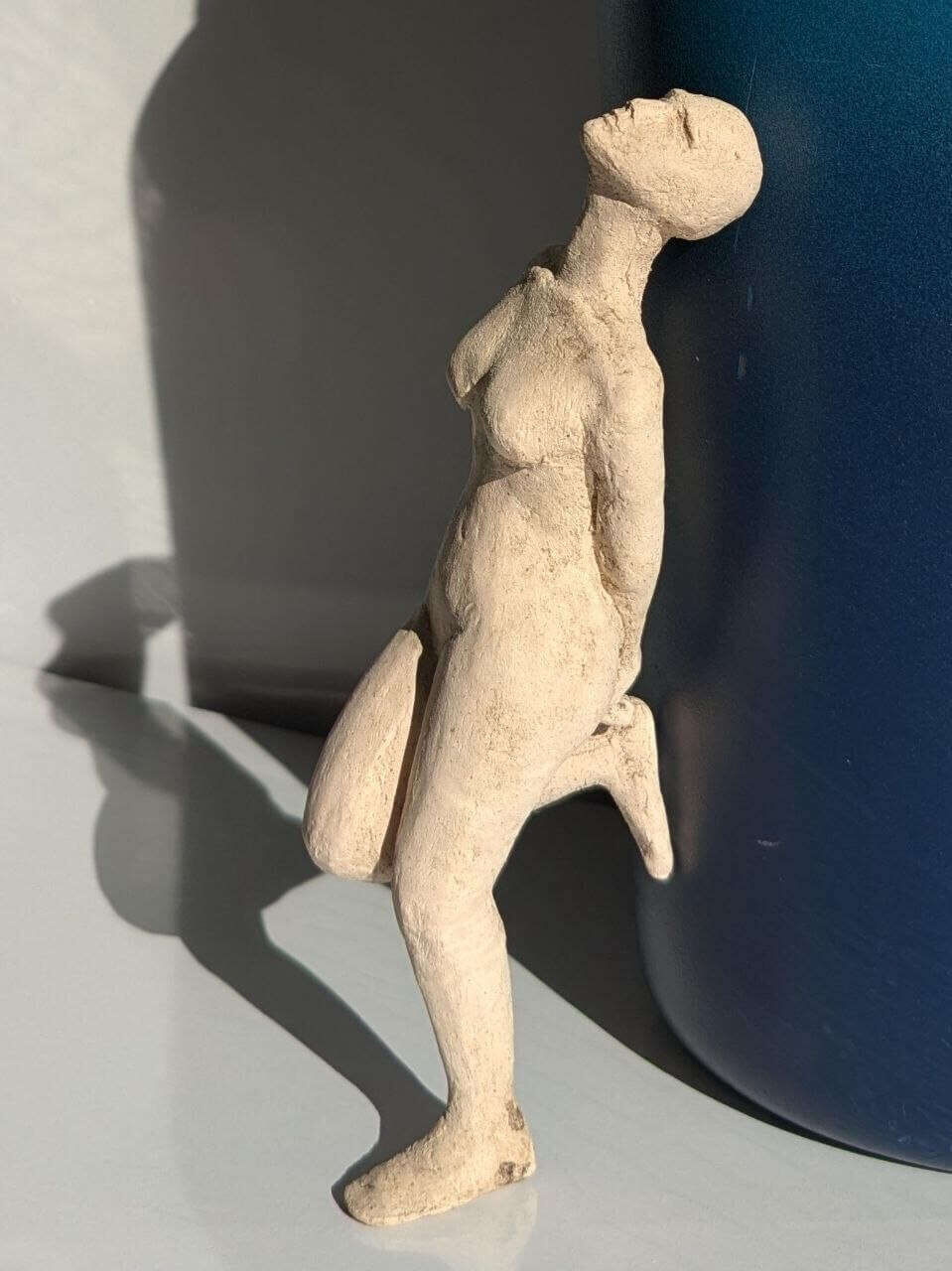 Hilde-gugg-in-die-Luft - Anna Klaus 2