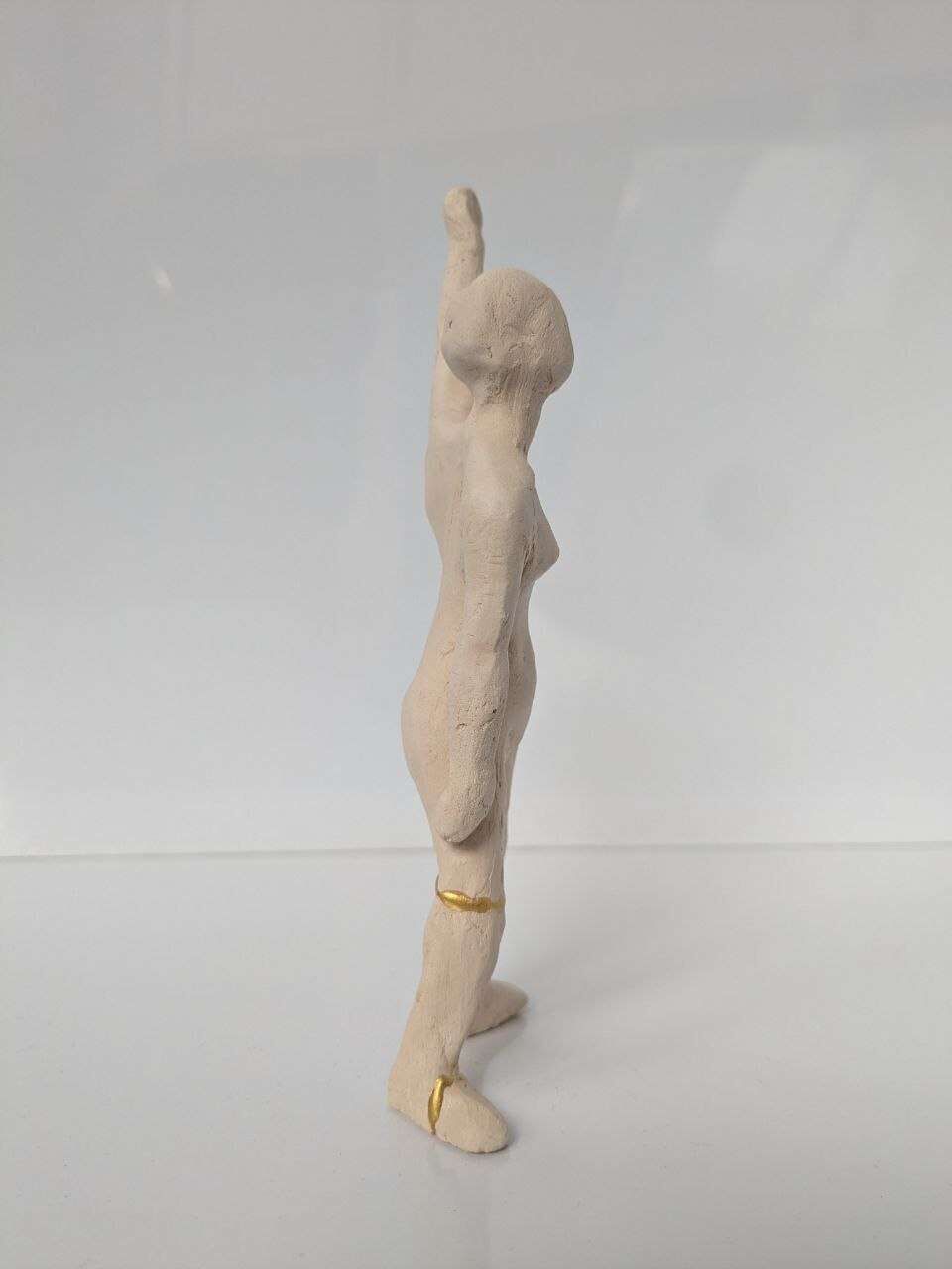 still standing - Anna Klaus 4