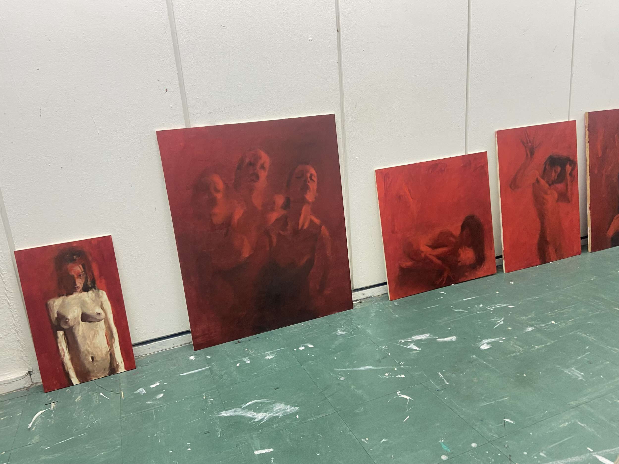 Emerging from redness - Lilli Geyer 5