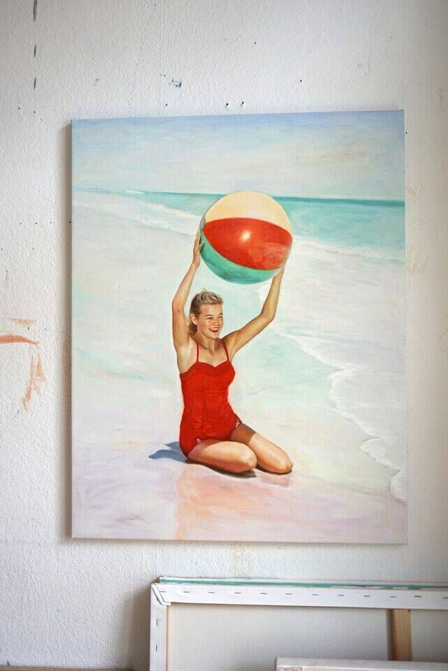 Frau mit Ball - Christian Herzig 1