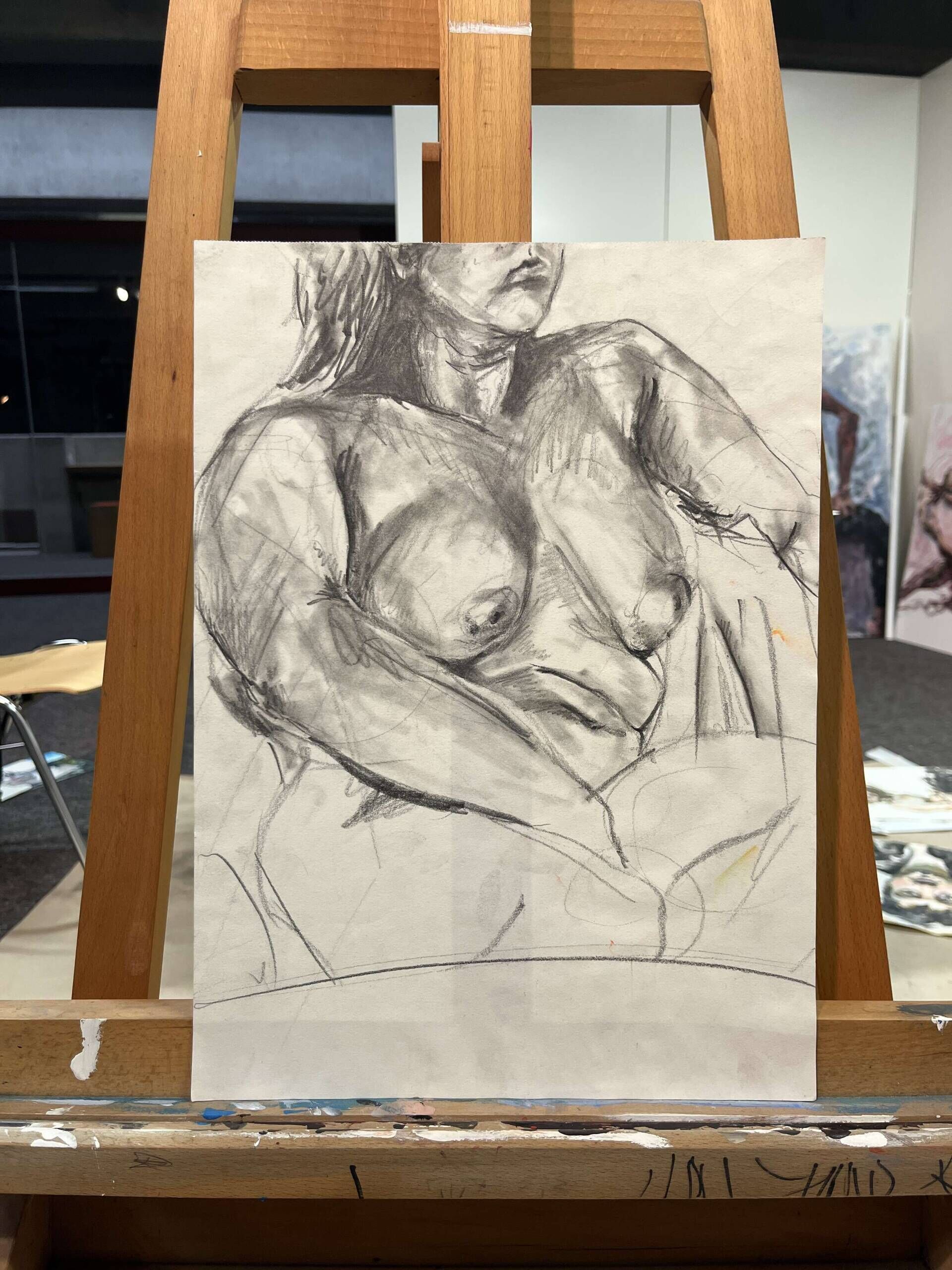 Weiblicher Akt sitzend - Leon Tho Barwig 2