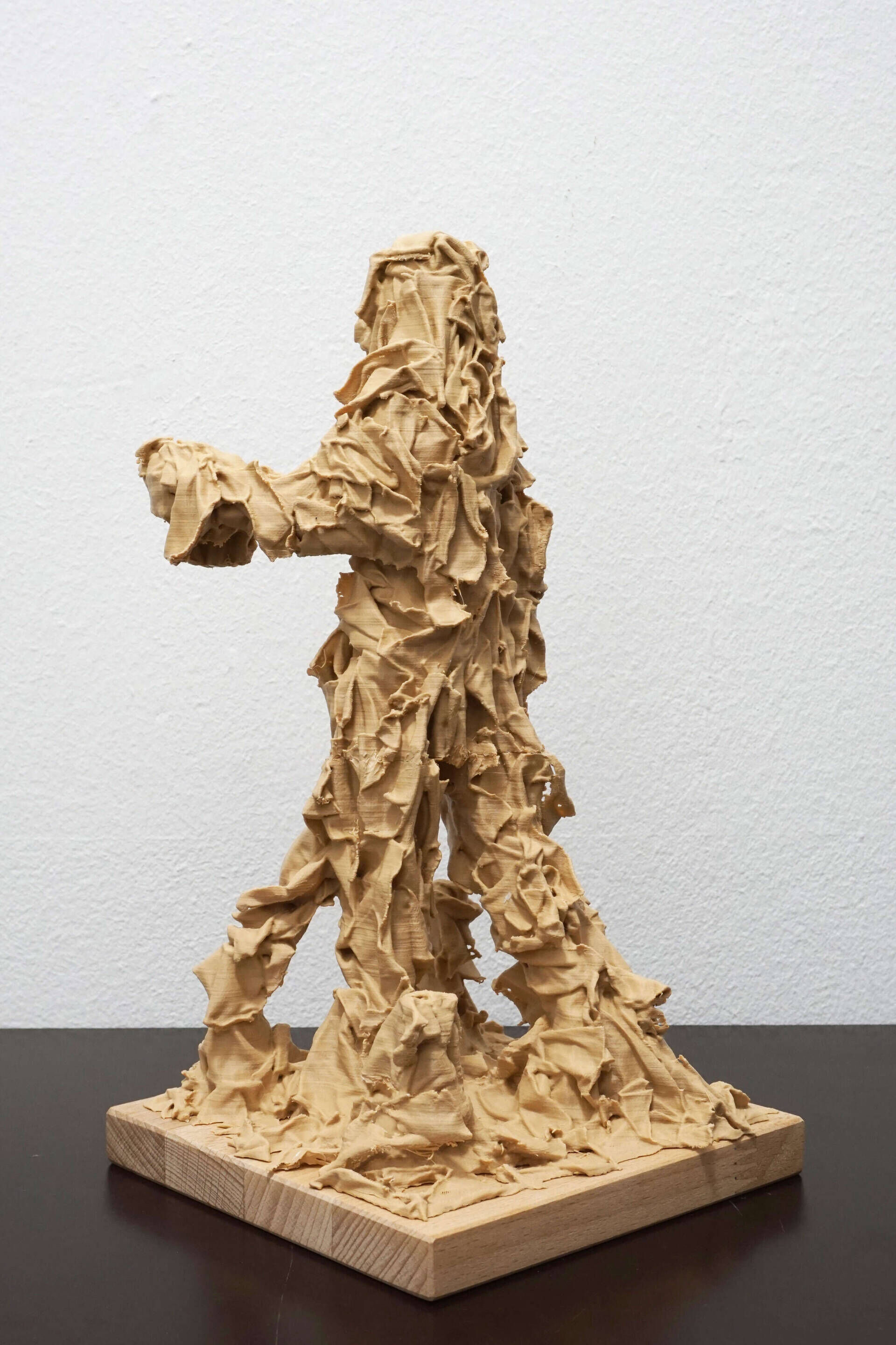 M3_beige - Dominik Ackermann 4