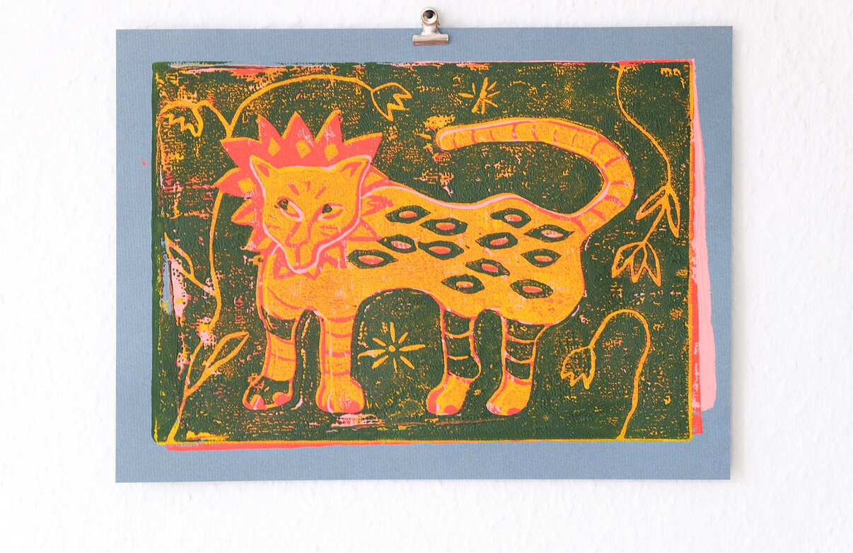 Löwe in Blumenwiese Nr. 1 - Anna Leisner 5