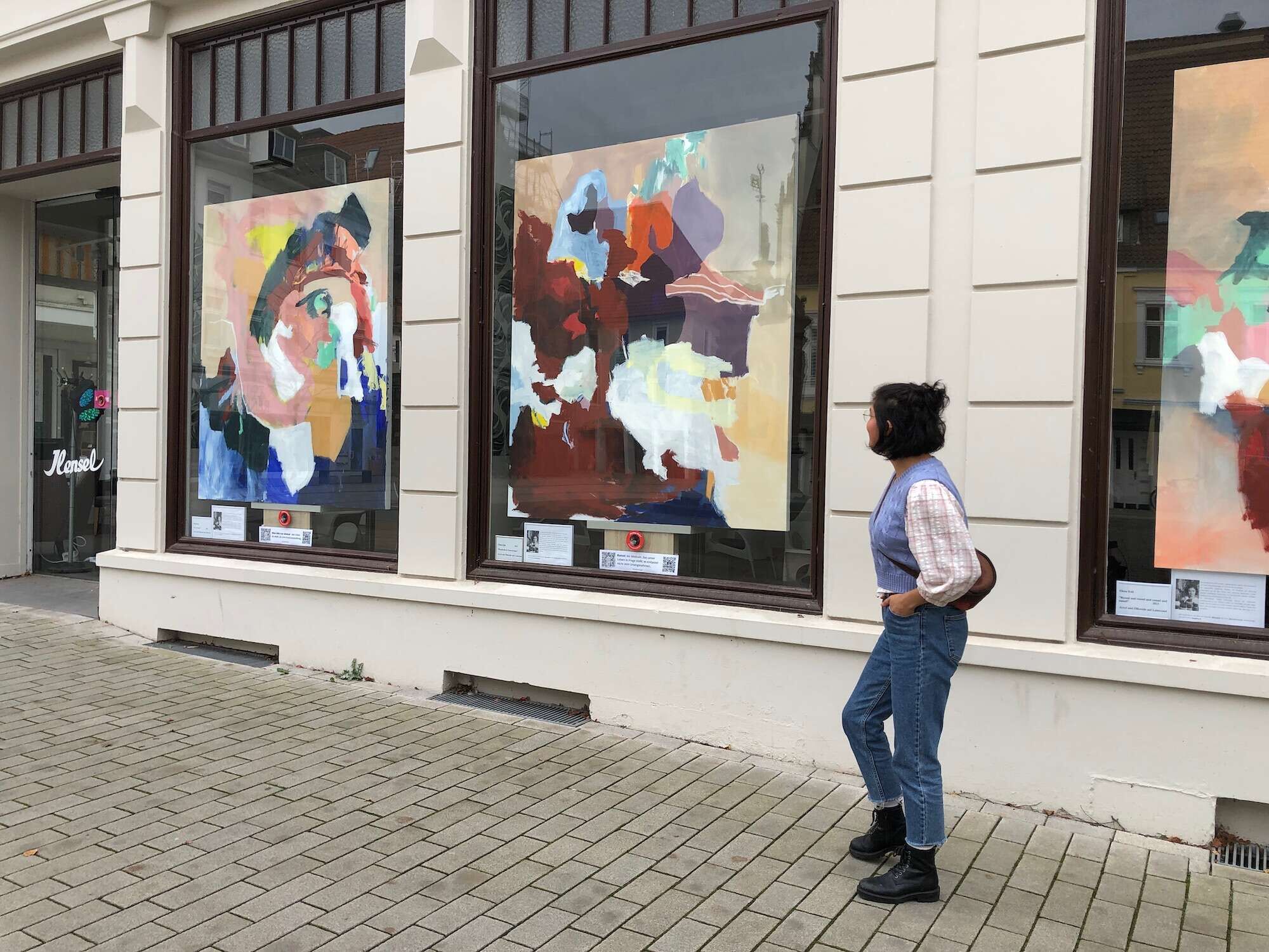 It is a chase - Elena Kok 10