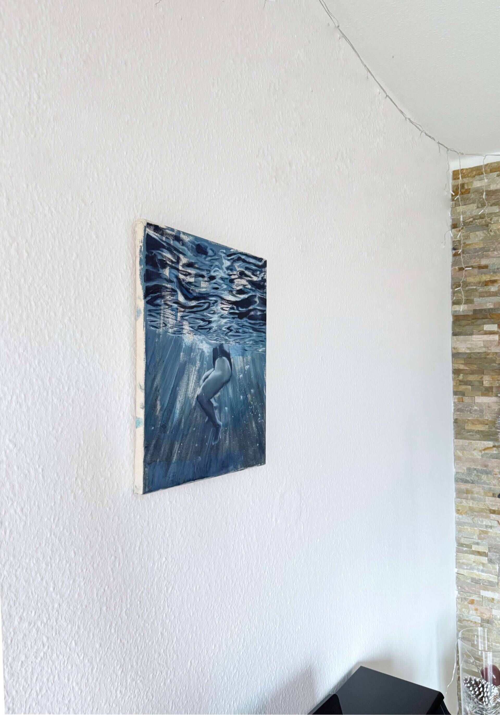 Gray swimming #2 - Maria Pantagoutsou 2