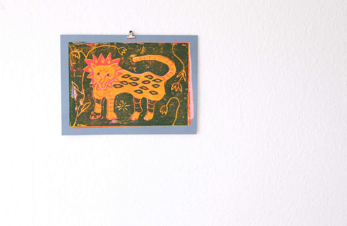 Löwe in Blumenwiese Nr. 1 - Anna Leisner 4