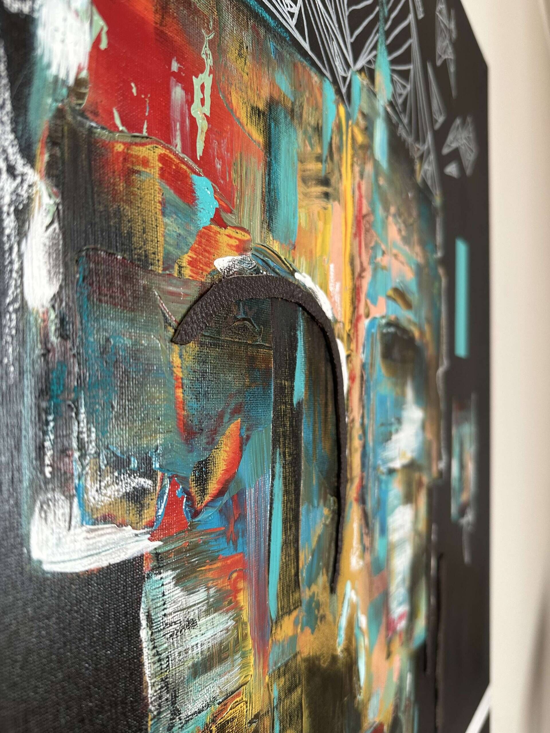 abstract portrait in front of black with a geometric head and turquoise/ white stripes - Martin Collmann 3